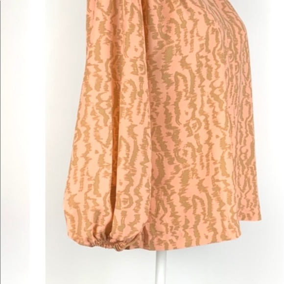 Elizabeth and James Peach Long Blouson Sleeve Placket Front Blouse size Medium - Picture 9 of 12